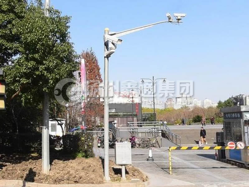 DJG-024，電子警察桿，治安監(jiān)控桿