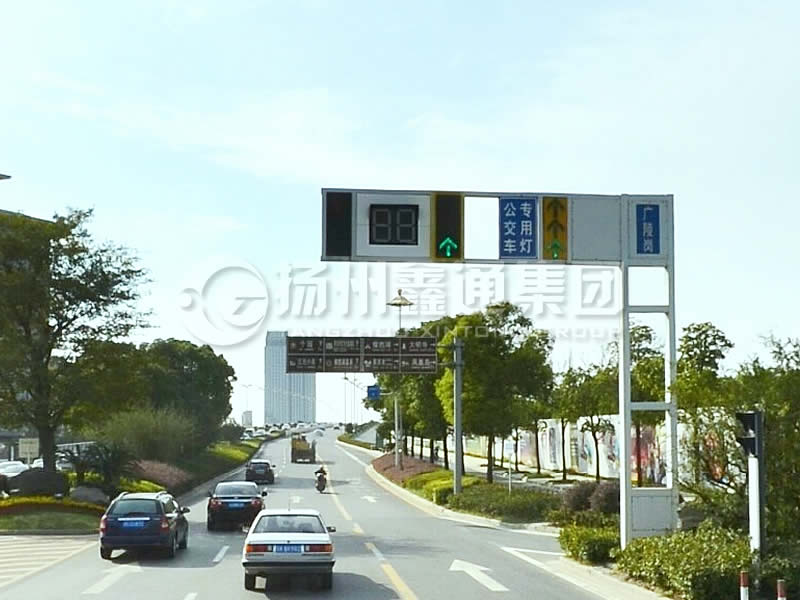 XHDG-025，框架信號燈桿，揚(yáng)州信號燈桿